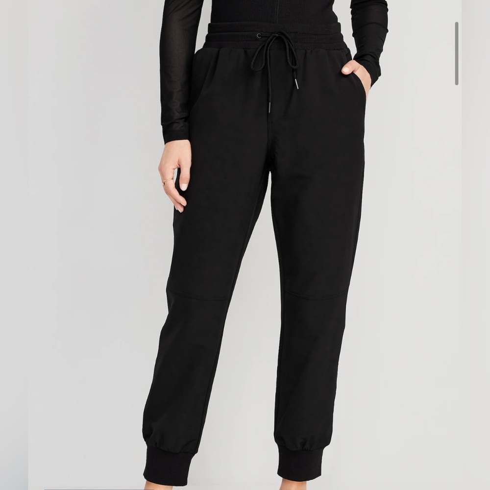 Old Navy High-Waisted All-Seasons StrechTech Joggers, NWT! size XS Petite